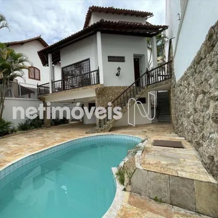 Buy this 5 bed house on Rua Odilon Braga 1332 in Comiteco, Belo Horizonte - MG