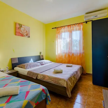 Image 6 - 21400 Grad Supetar, Croatia - Apartment for rent