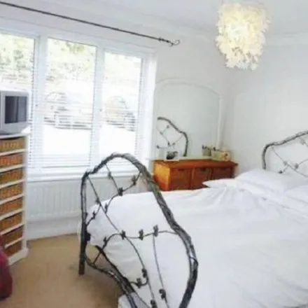 Rent this 3 bed apartment on London in IG1 2LF, United Kingdom