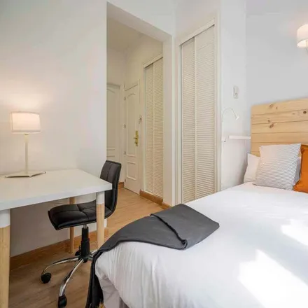 Rent this 41 bed room on Madrid in Travesía de San Mateo, 6