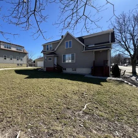 Image 3 - 706 S 34th St Unit 706a, Milwaukee, Wisconsin, 53215 - House for sale
