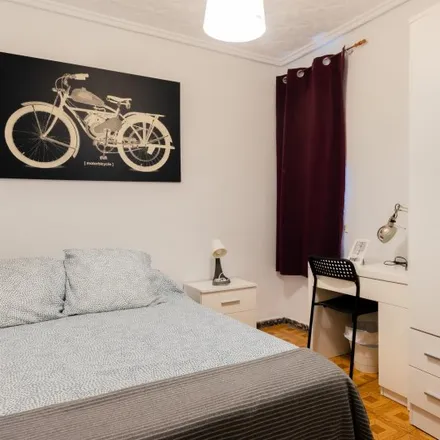 Rent this 5 bed room on Carrer de Soledad Doménech in 2, 46020 Valencia