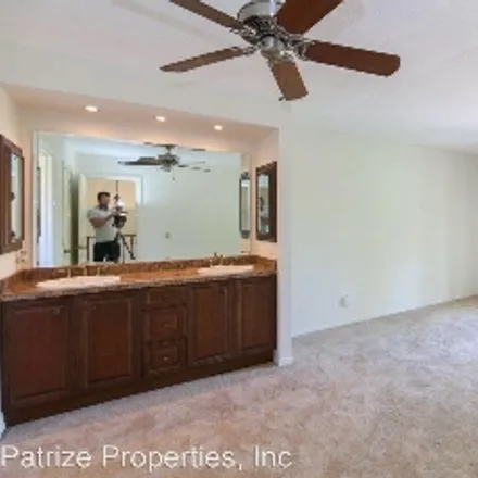 Image 4 - 1158 Monte Vista Drive, Vista, CA 92084, USA - Room for rent