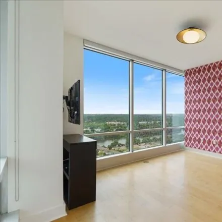 Image 3 - Spring, 300 Bowie Street, Austin, TX 78703, USA - Condo for rent