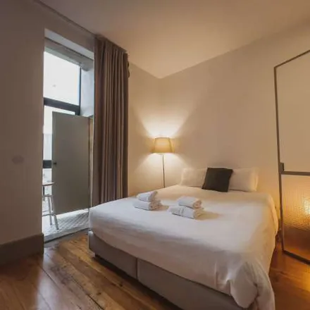 Rent this 1 bed apartment on Instituto do Emprego e Formação Profissional in Rua de Guedes de Azevedo 212, 4049-008 Porto