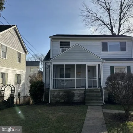 Rent this 5 bed house on 6306 19th Street North in Arlington, VA 22205