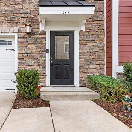 Image 2 - 4301 Salt Marsh Lane, Chesapeake, VA 23324, USA - Townhouse for sale