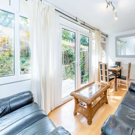 Rent this 4 bed townhouse on 39 Penderyn Way in London, N7 0EY