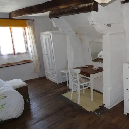Rent this 2 bed house on 56540 Saint-Caradec-Trégomel