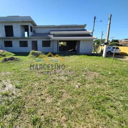 Buy this 3 bed house on unnamed road in Centro, Imbituba - SC