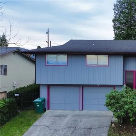 Buy this 3 bed house on 1911 Island View Place in Anacortes, WA 98221