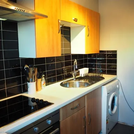 Image 4 - Cantyre Court, 102 Buccleuch Street, Glasgow, G3 6NS, United Kingdom - Apartment for rent