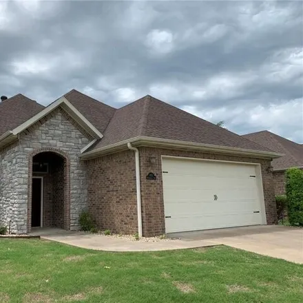 Rent this 3 bed house on 4711 Willowridge Way in Rogers, AR 72758