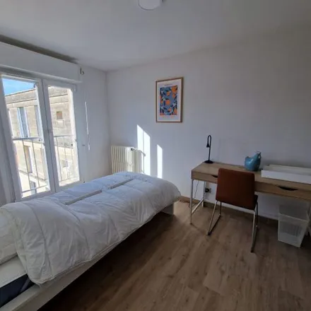 Image 3 - 4 Rue des Clercs, 38200 Vienne, France - Apartment for rent
