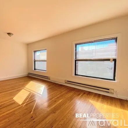 Rent this 1 bed apartment on 817 W Waveland Ave