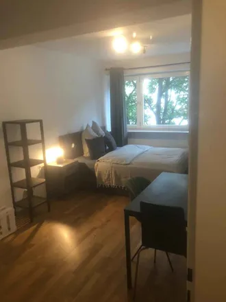 Rent this 4 bed room on Berger Straße 40 in 60316 Frankfurt, Germany