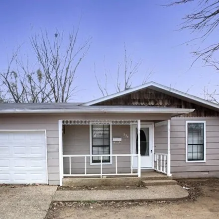 Rent this 3 bed house on 282 Louise Street in Amboy, North Little Rock