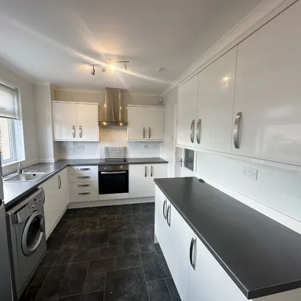 Image 2 - Beech Terrace, Larkhall, ML9 2NL, United Kingdom - Apartment for rent