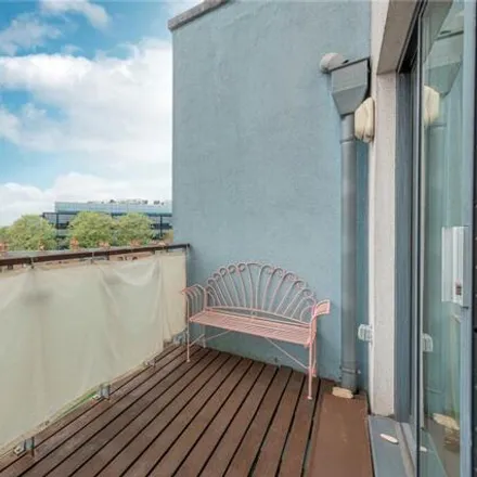 Image 9 - Owen Street, London, London, Ec1v - Apartment for sale