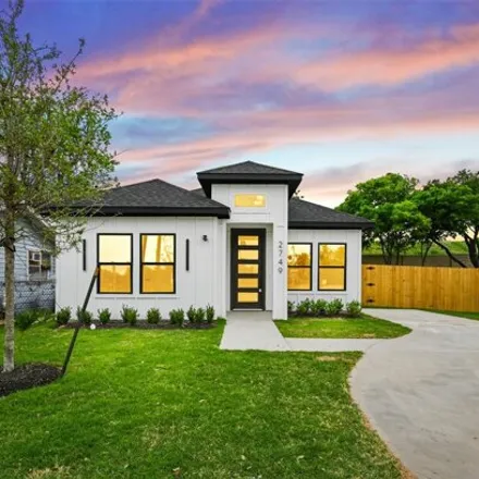 Buy this 3 bed house on 3903 Spence Street in Dallas, TX 75215