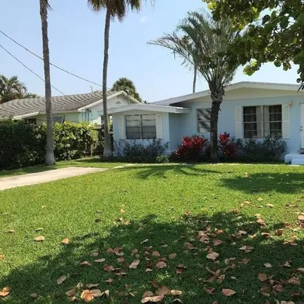 Buy this 3 bed house on 621 Northeast 3rd Avenue in Delray Beach, FL 33444