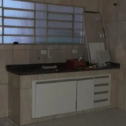 Rent this 2 bed house on Rua Marechal Badoglio in Rudge Ramos, São Bernardo do Campo - SP