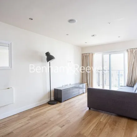 Image 7 - Hendon Police College, Thonrey Close, London, NW9 4EE, United Kingdom - Apartment for rent