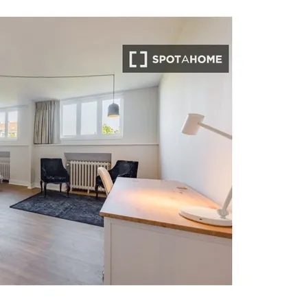 Rent this 1 bed apartment on Avenue Winston Churchill - Winston Churchilllaan 11 in 1180 Uccle - Ukkel, Belgium