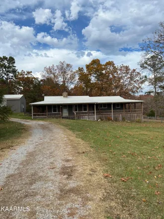 Image 1 - 300 Pierce Road, Fentress County, TN 38556, USA - House for sale