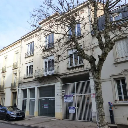 Image 9 - 57 Rue Charles de Gaulle, 42300 Roanne, France - Apartment for rent