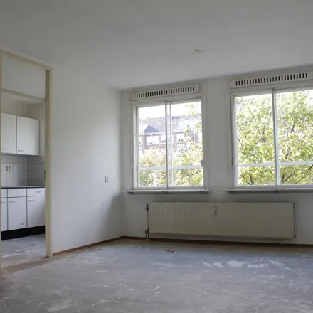 Rent this 3 bed apartment on Willemsbrug in 3011 TN Rotterdam, Netherlands