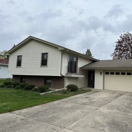 Buy this 3 bed house on Fairway Lane in Elmhurst, IL 60143