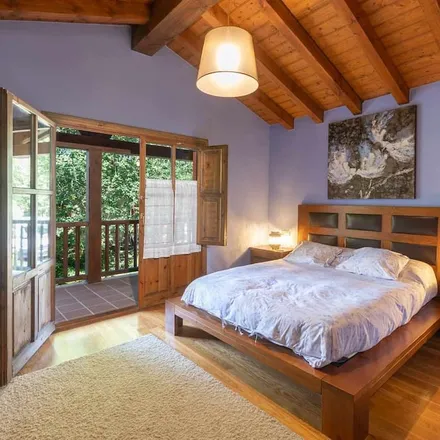 Rent this 3 bed house on Carretera de Ribadesella a Llanes in 33591 Llanes, Spain