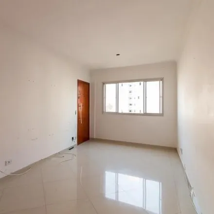 Rent this 2 bed apartment on Rua Santa Izabel 358 in Vila Augusta, Guarulhos - SP