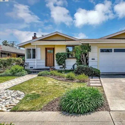 Buy this 3 bed house on 39157 Delano Court in Fremont, CA 94536