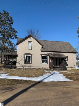 Image 4 - Cherry Street Intermediate School, 315 South Cherry Street, Kalkaska, MI 49646, USA - House for sale