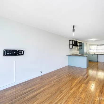 Image 9 - Burbridge Avenue, Koondoola WA 6064, Australia - Apartment for rent