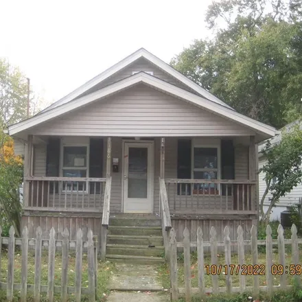 Buy this 2 bed house on 1186 Tampa Avenue in Akron, OH 44314