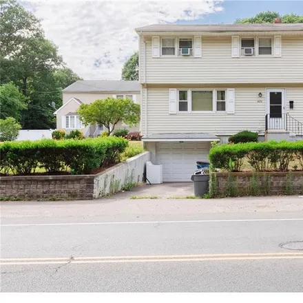 Buy this 4 bed house on 1420 Quinnipiac Avenue in New Haven, CT 06513