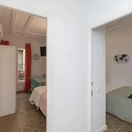 Image 6 - Carrer de la Portaferrissa, 14, 08002 Barcelona, Spain - Apartment for rent