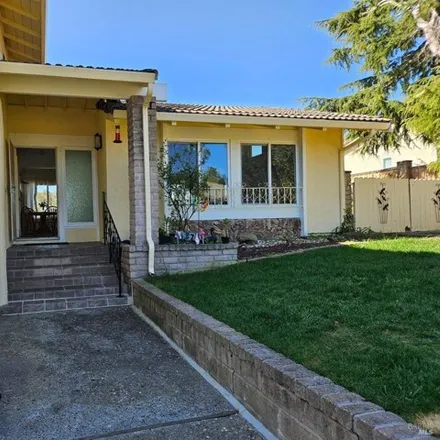 Image 2 - 115 Terrybrook Lane, Vallejo, CA 94591, USA - House for sale