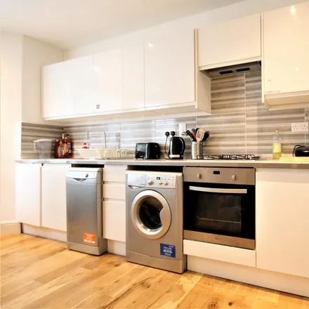 Rent this 3 bed apartment on Jacobin Lodge in Hartham Road, London