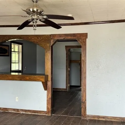 Image 4 - 766 West 6th Street, Freeport, TX 77541, USA - House for sale