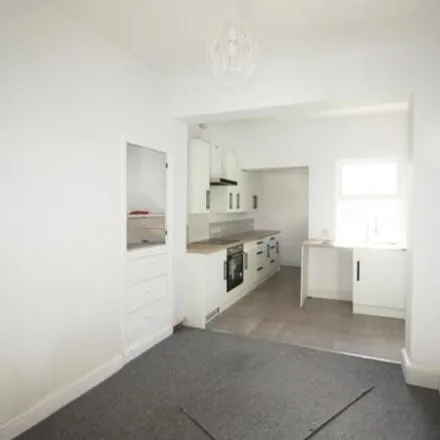 Image 3 - 42 Albany Road, Coventry, CV5 6ND, United Kingdom - Townhouse for sale