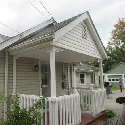 Rent this 3 bed house on 348 Wetmore Avenue in Grand River, Lake County