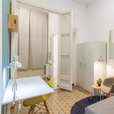Rent this 9 bed room on Carrer Gran de Gràcia in 250, 08001 Barcelona