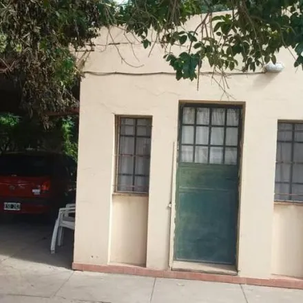 Buy this 2 bed house on Mariano Vera 401 in Departamento La Capital, Municipio de Recreo