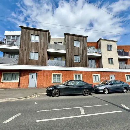 Image 8 - Silverdale Avenue, Southend-on-Sea, SS0 9DP, United Kingdom - Apartment for rent