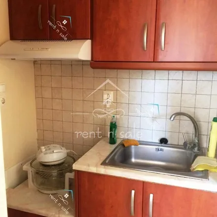 Rent this 1 bed apartment on ΣΤΡΟΦΗ ΑΜΦΙΑΛΗΣ in Παύλου Φύσσα, Keratsini