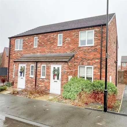 Buy this 3 bed duplex on unnamed road in Doncaster, DN4 7FZ